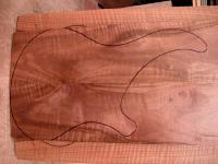 'Lutherie' - 'Tables' - 'noyer onde 4'